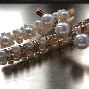 Faux pearl hair accessories